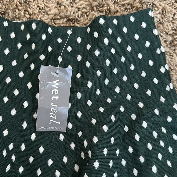 NWT Wet Seal pattern flared polka dot green and white skirt - Picture 2 of 6